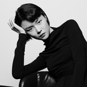 美少女光身体裸体露阴沟
