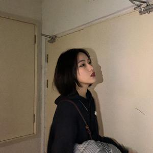 美少女光身体裸体露阴沟
